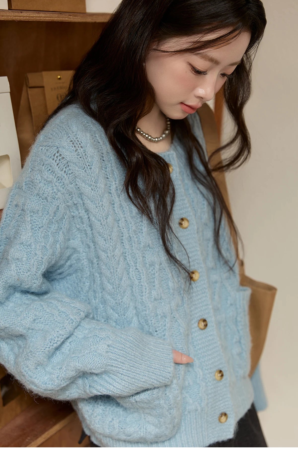 MISHOW Cardigan Women 2025 Autumn Winter Fashion Light Blue Retro Crew Neck Knitted Sweater Casual Loose Pocket Top MXE49Z2614