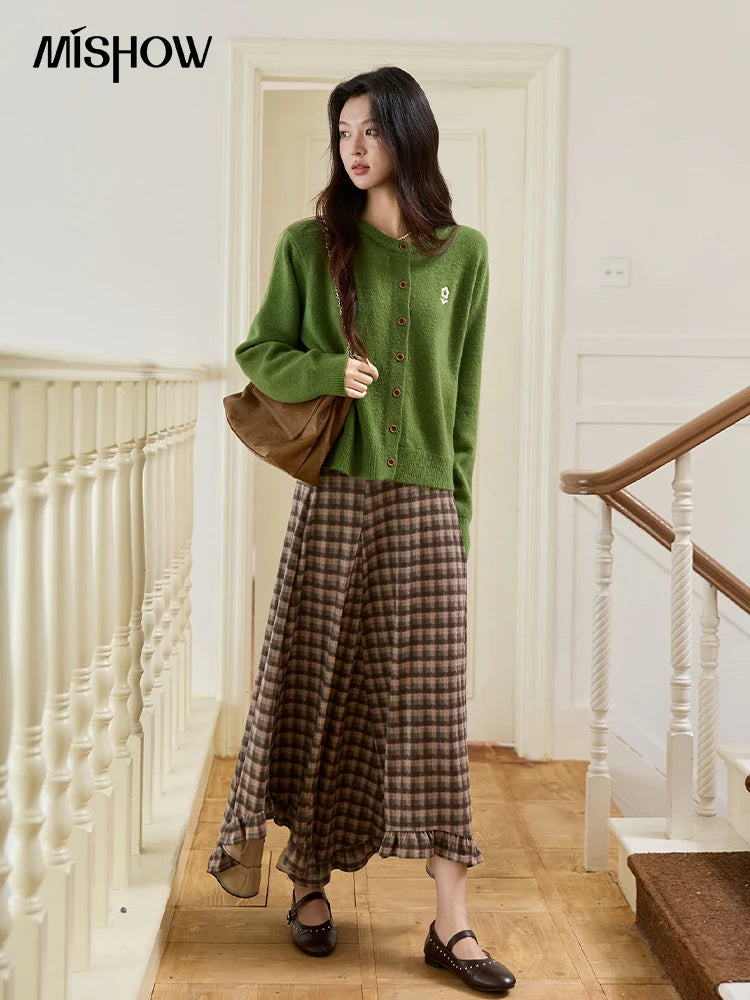 MISHOW Retro Flower Embroidery Cardigan for Women 2025 Round Neck Single Breasted Buckle Loose Knit Autumn Cardigan MXE46Z2588