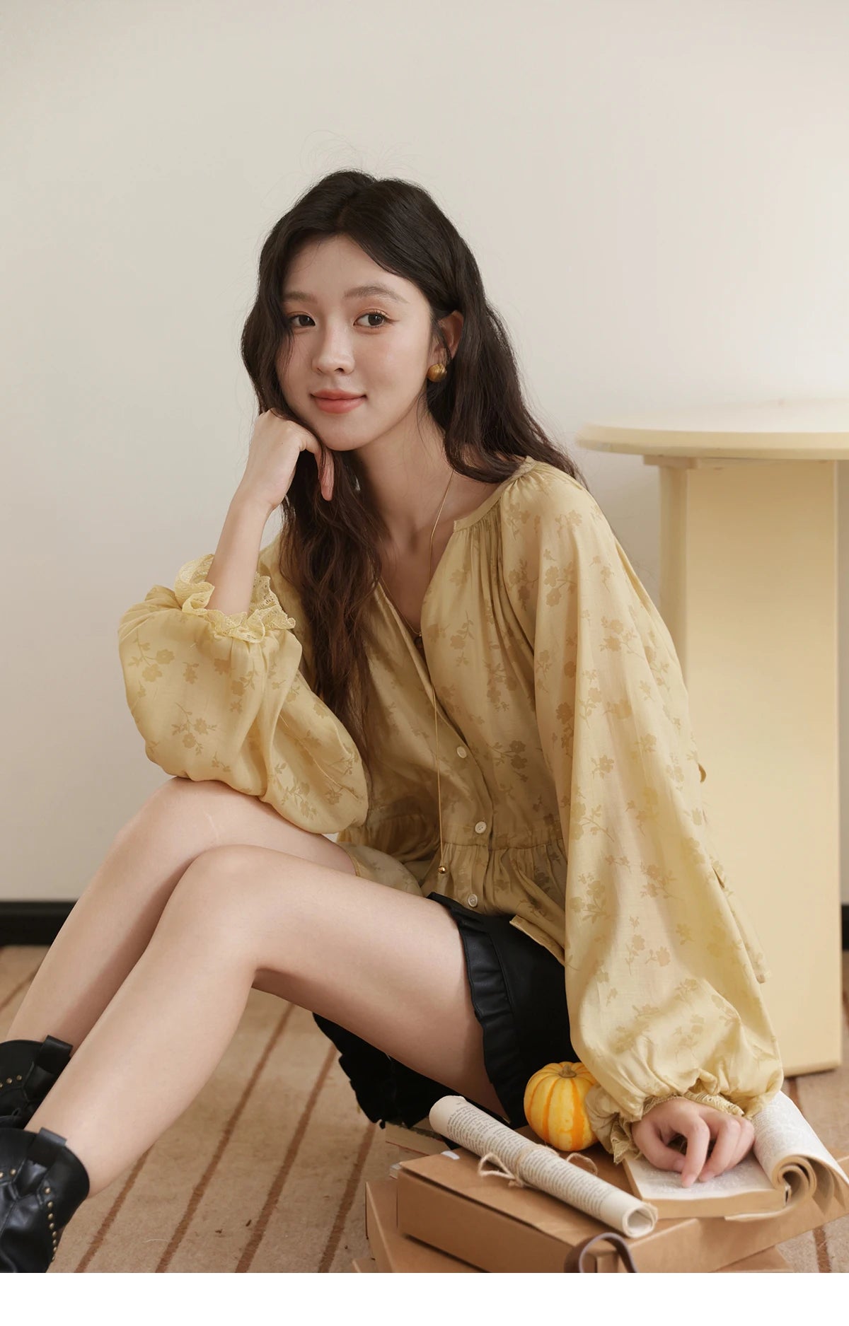 MISHOW Elegant Woman Shirt 2025 Autumn Yellow Printing Lantern Sleeves Shirt Commute Drawstring Waist Lace Trim Top MXE45X2499