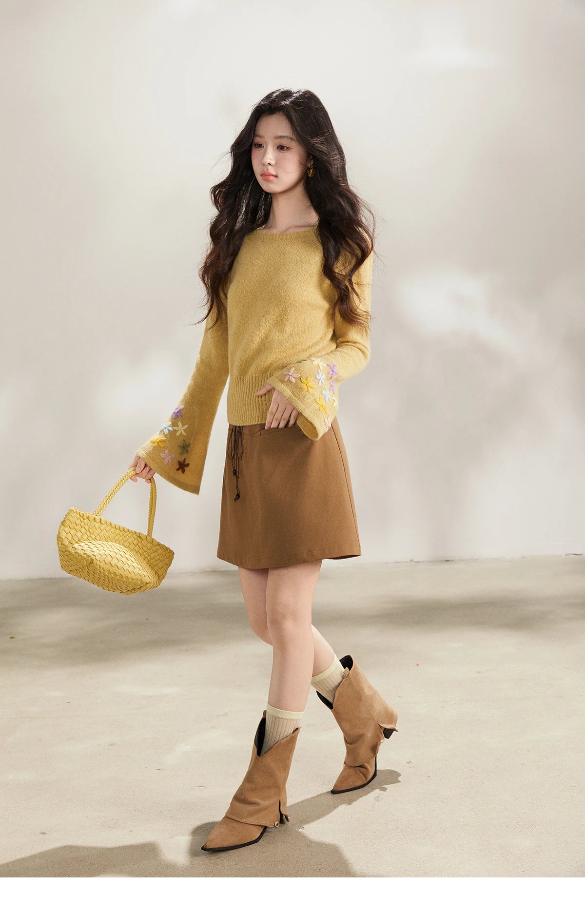 MISHOW Floral Embroidered Boat Neck Flare Sleeve Knit Tops 2026 Spring Side Button Slim Casual Soft Yellow Sweater MXE94Z2864