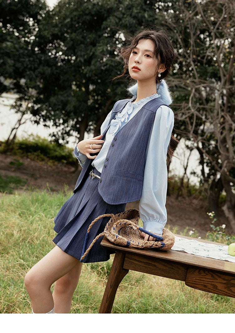 MISHOW Women's V-neck Vest Coat Pleated Skirt Set Spring 2025 Symmetric Fake Pocket Coat A-line Skirts (No with Belt) MXE31T0505