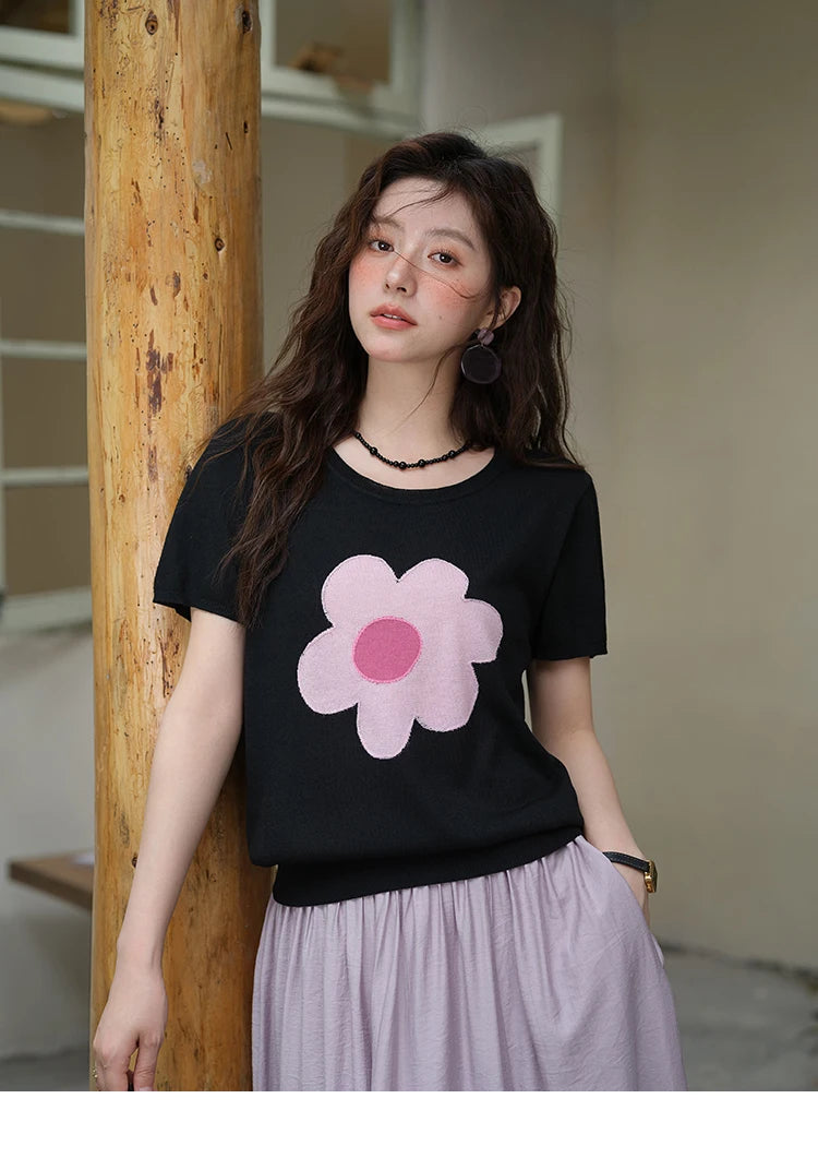 MISHOW Contrast Color Flower Knitted T-shirts for women 2025 Summer New Round Neck Top Women's Clothing Commute Tee MXE39Z1311