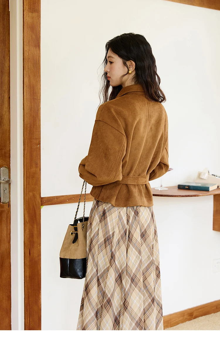 MISHOW Short Jacket for Women 2025 Autumn New Brown Lapel Metal Button Decorated Jacket Windproof Commuter Outerwear MXE46W0864