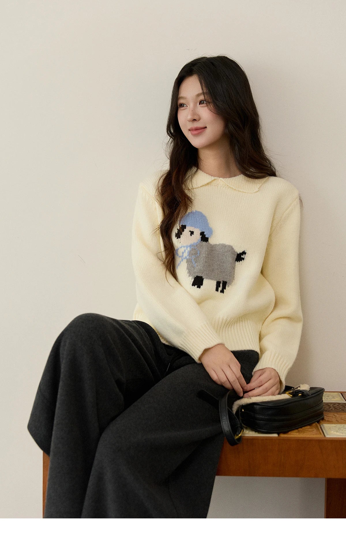 MISHOW Women's Beige White Knitted Sweater 2025 Autumn Winter Round Collar Sheep Pattern Loose Warm Pullover Sweaters MXE94Z2962