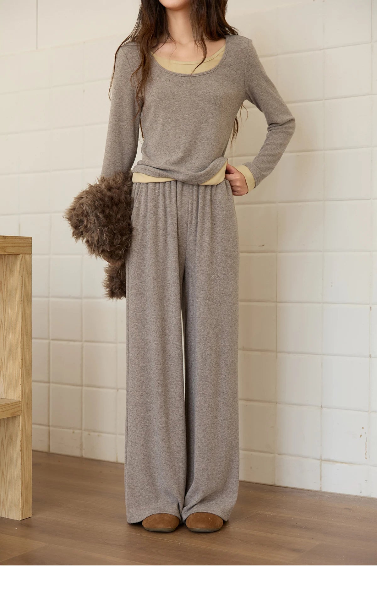 MISHOW Elastic Waist Casual Pants 2025 Autumn Winter Solid Full Length Pants Loose Wide Leg Trousers Office Lady MXE89K1119