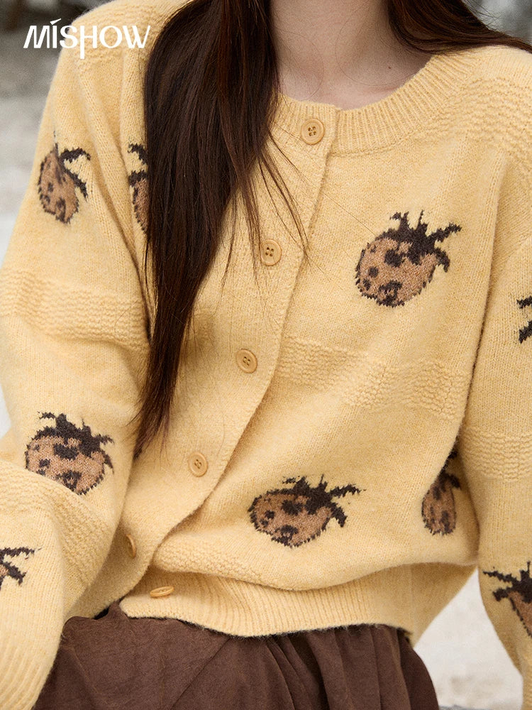 MISHOW Cardigan Women 2025 Autumn Winter Fashion Fuuny Pineapple Jacquard Round Neck Single-breasted Sweater Woman MXE87Z2752