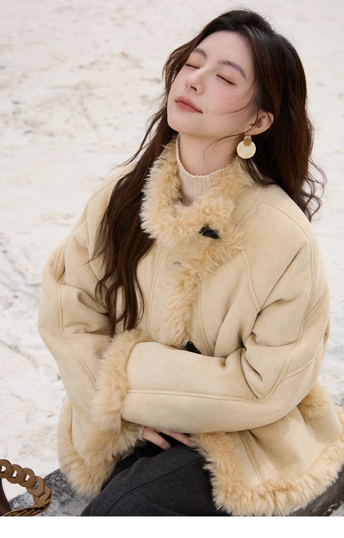 MISHOW Woman Yellow Jacket 2025 Warm Stand-up Collar Suede Coat Winter Shearling and Fur Trim Loose Thickened Coat MXE92W1017