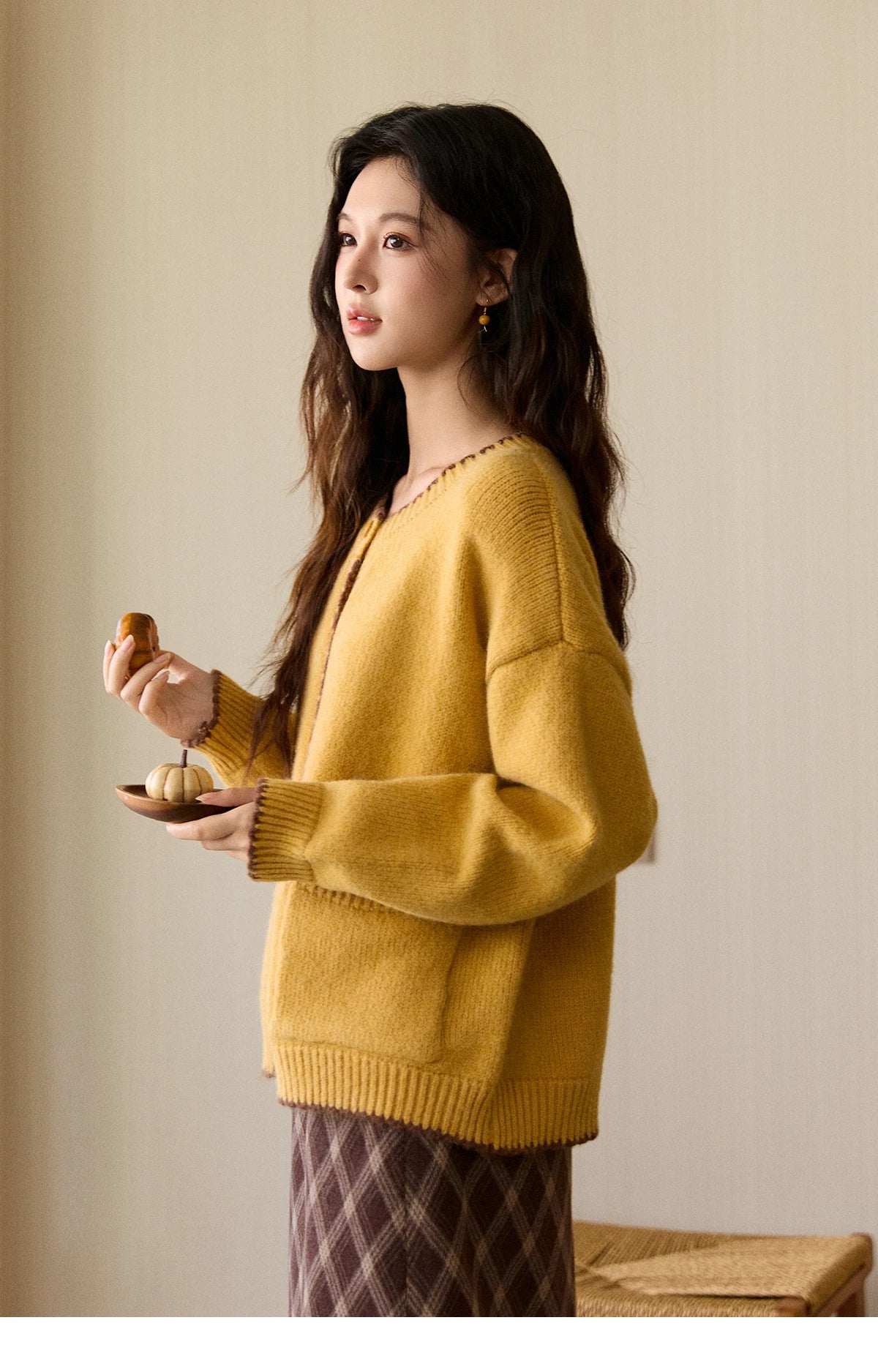 MISHOW Women's Yellow Knitted Cardigan 2025 Autumn Winter Color Collision Edge Sweater Pockets Loose Warm Casual Tops MXE94Z2973