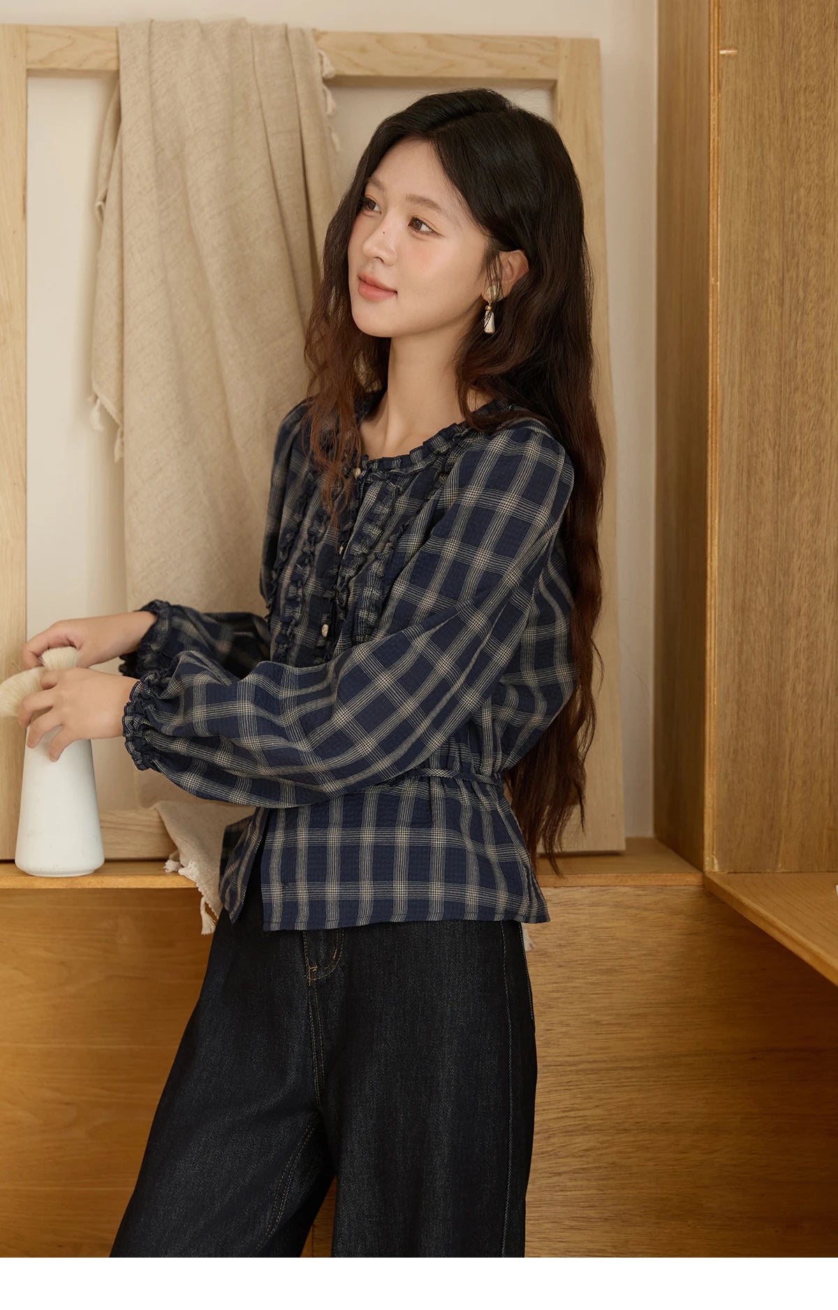 MISHOW Women's Vintage Blue Plaid Shirt 2025 Autumn New Elegant Luxury Loose Waist Shirts Round Neck Long Sleeved Top MXE45X2480