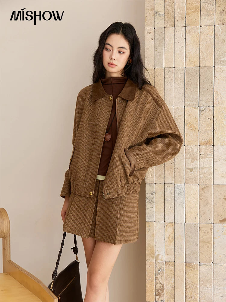 MISHOW Woman 2 Piece Outfit Set 2025 Autumn Retro Commuter Zipper Jacket Mini Pleated Skirt Plaid Fashion Skirt Suit MXE49T1393