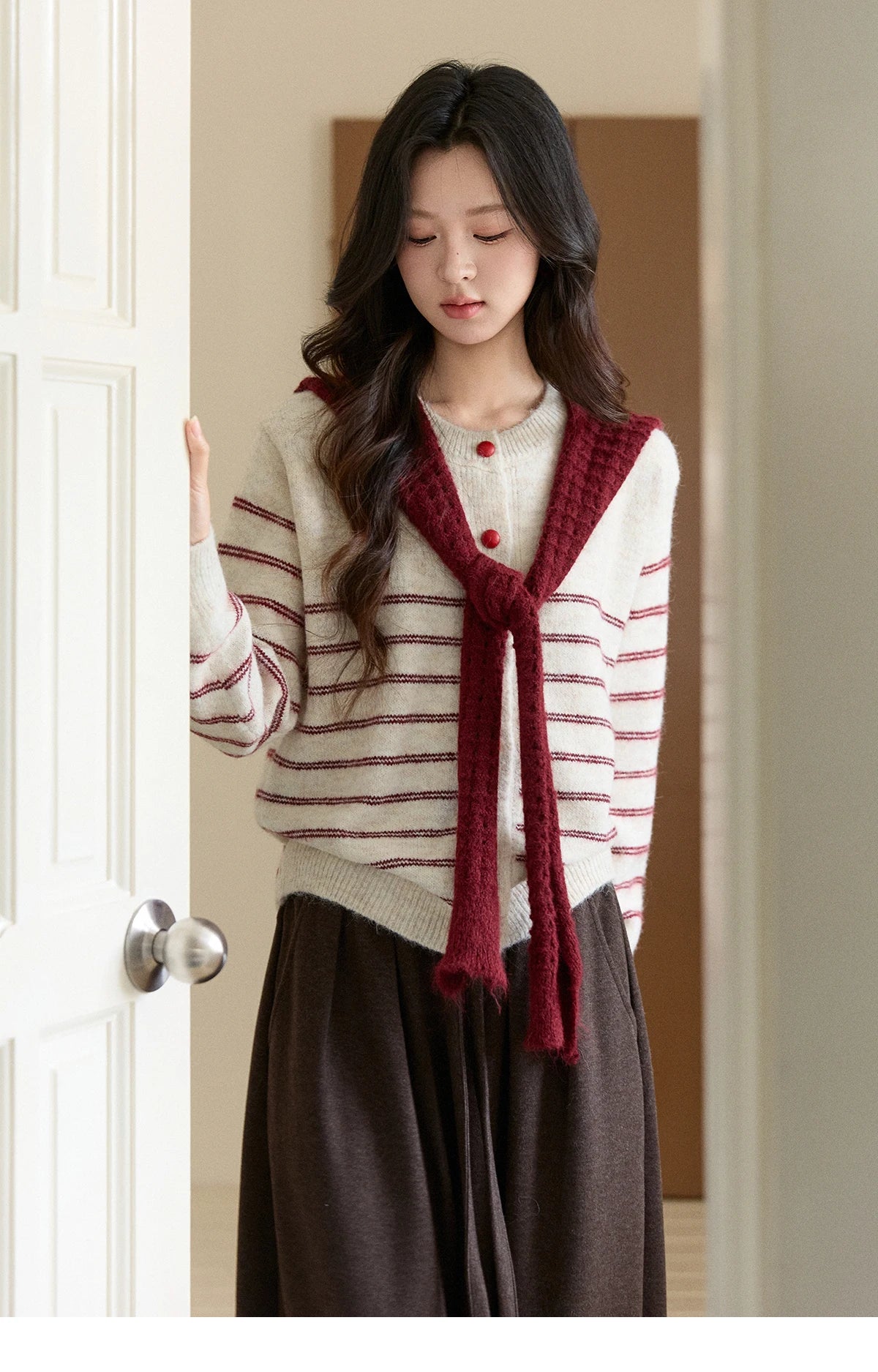 MISHOW Women's Beige Striped Knitted Cardigan 2025 Autumn Winter Red Scarf Decor Button O-Neck Warm Loose Sweaters MXE93Z2948