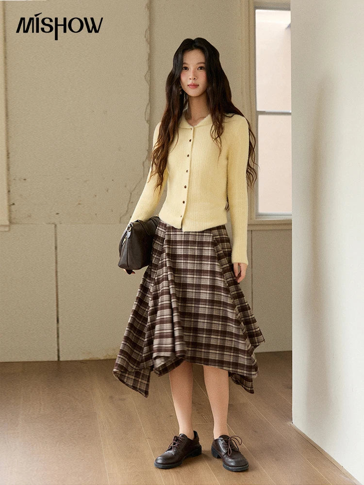 MISHOW Woman Yellow Cardigan 2025 Winter Imitation Mink Fur Knitted Cardigan Turn-down Collar Long Sleeves Soft Top MXE89Z2671