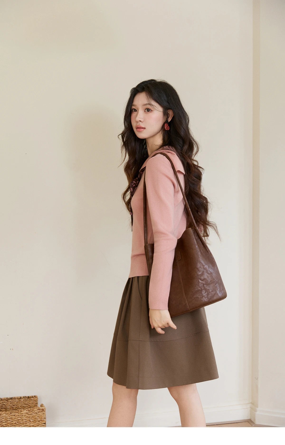 MISHOW Women's Pink V-neck Knitted Top 2026 Spring Polo Neck Detachable Paisley Scarf Thin Tops Casual Slim Sweater MXF108Z1032