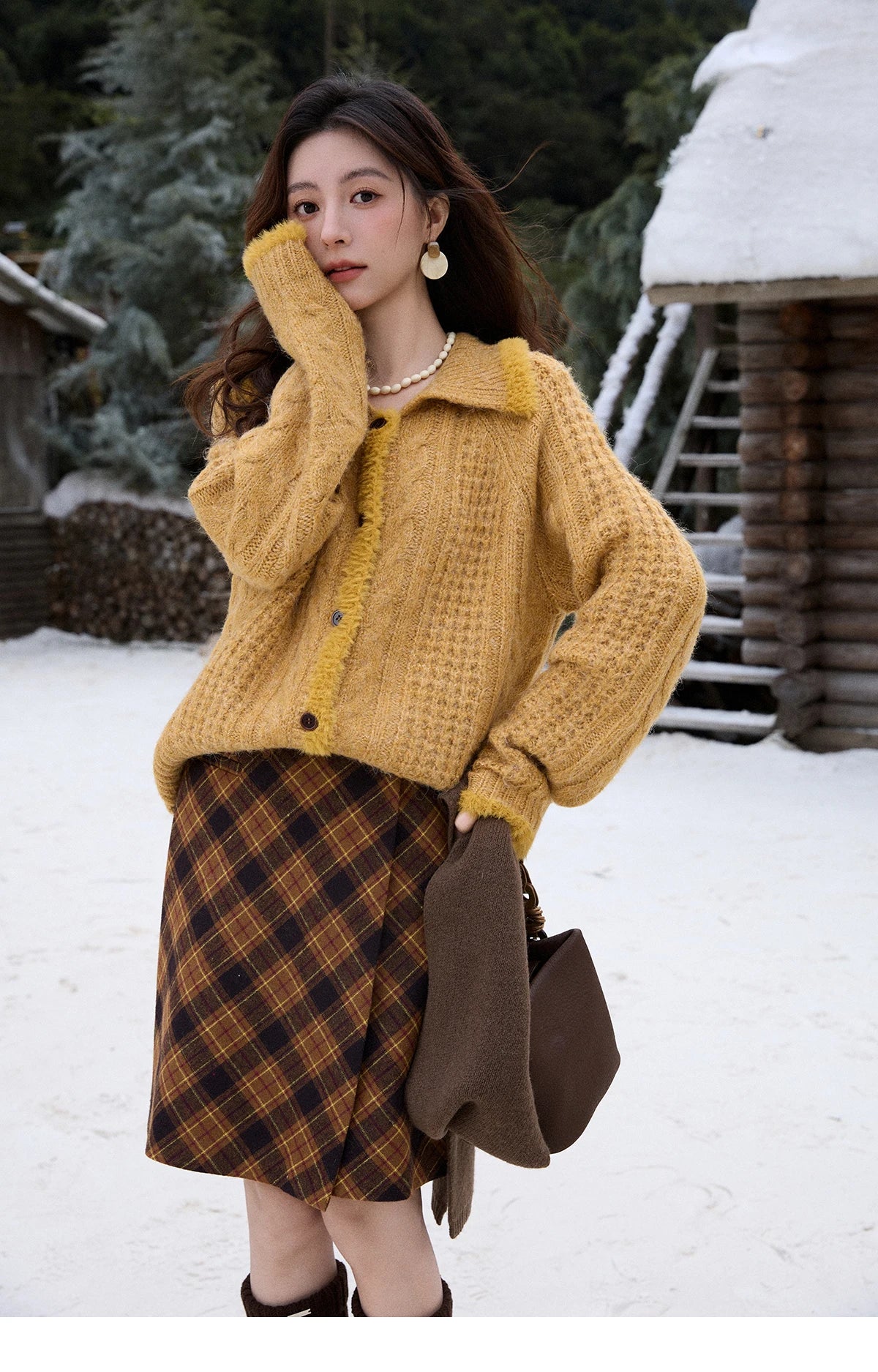 MISHOW Retro Plaid Brushed Skirt for Women Winter 2025 High Waist Slim Thick Skirt Side Invisible Zipper Warm Skirts MXE91B2457