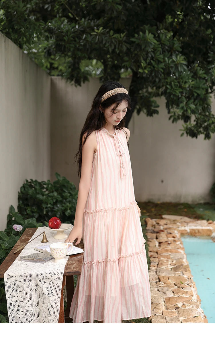 MISHOW Hanging Neck Striped Dress for Women 2024 Summer French Tea Break Camisole Dress Sweet Vacation Long Dresses MXD30L1951