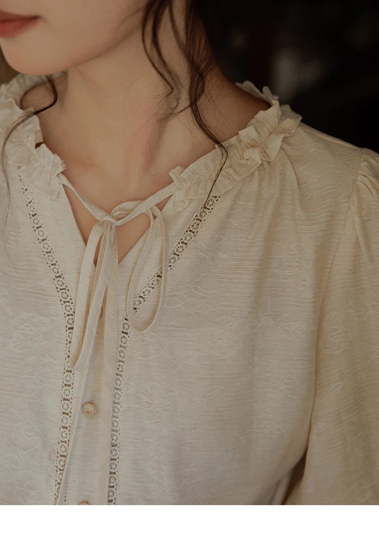 MISHOW French Retro Lace Collar Shirt for Women 2024 Autumn Bow Tie Top Lantern Sleeves Seven Quarter Sleeves Shirt MXD41X1621