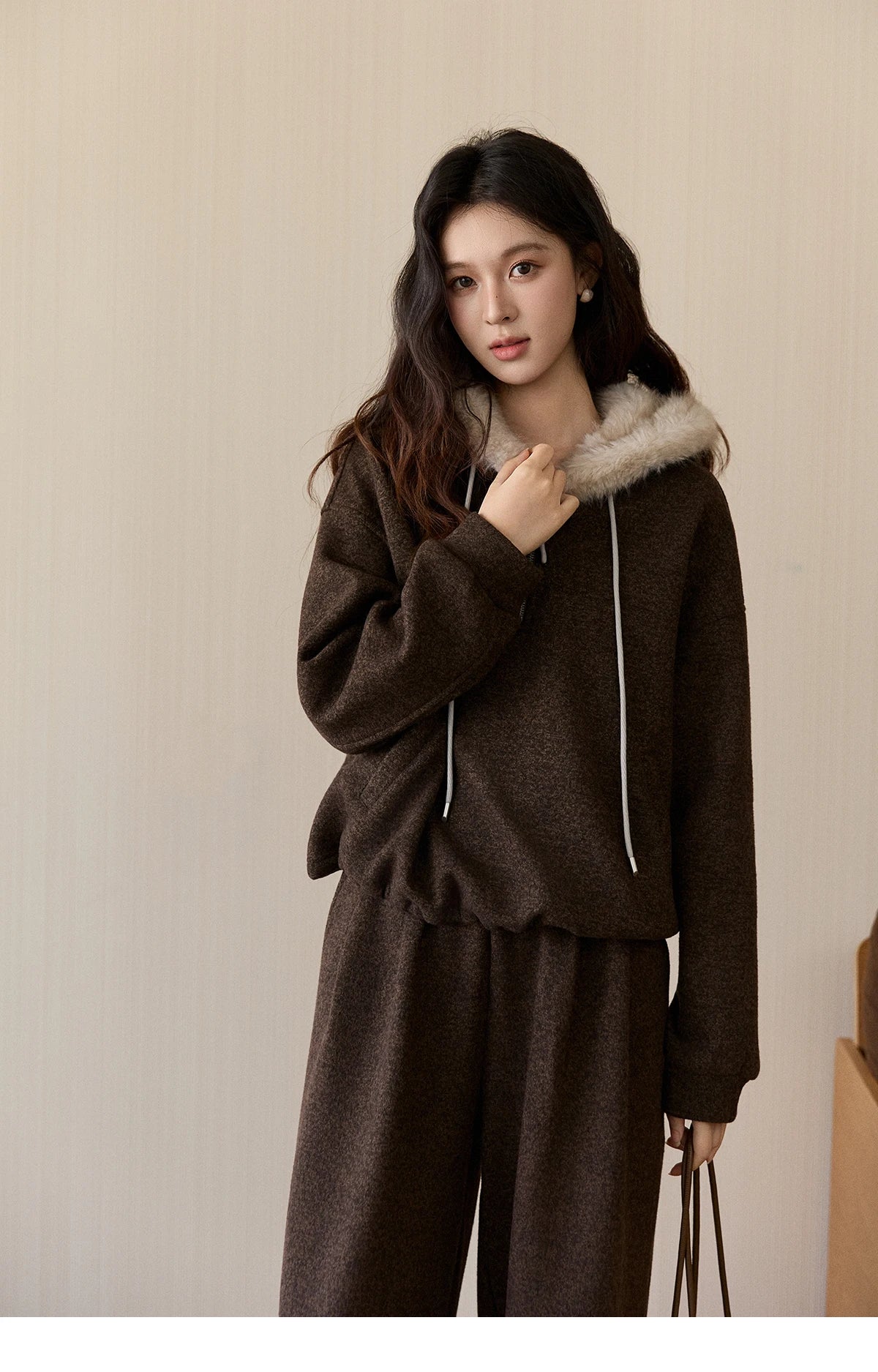 MISHOW Women's Brown Two-Piece Set 2025 Winter Faux Fur Hood Sweatshirt Elastic Waist Wide-Leg Pants Warm Casual Sets MXE94T1476