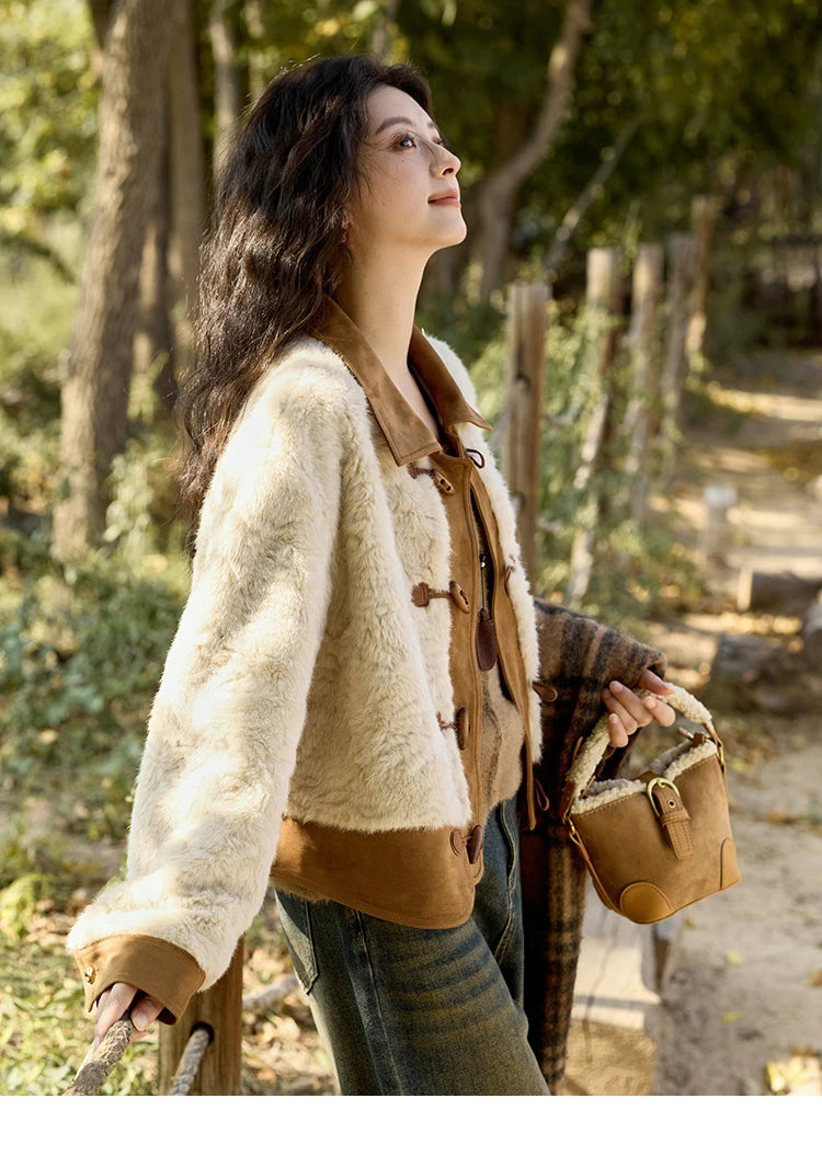 MISHOW Lamb Wool Short Jacket Women Ox Horn Button 2024 Fall Winter New Fashion Warm Loose Splicing Suede Top MXD36W0504