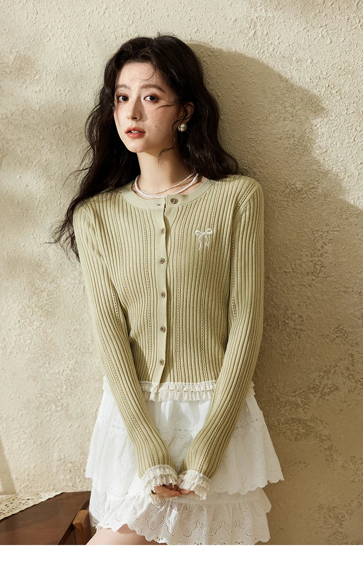 MISHOW Macaron Knitted Tops 2025 Spring Hollow Hook Flower Lace Splicing Tops Bow Embroidery O-neck Long Sleeve Tees MXE16Z1211