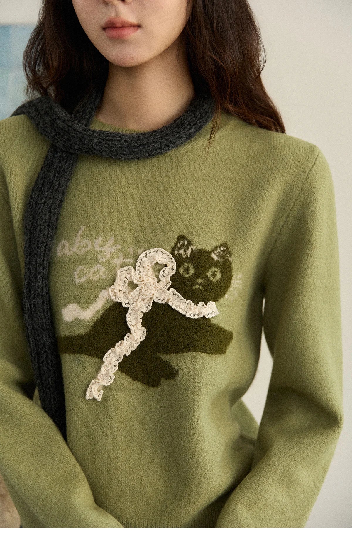 MISHOW Cat Jacquard Pullovers for Woman 2025 Winter Lazy Style Round Neck Three-dimensional Bow Loose Knit Sweater MXE86Z2750