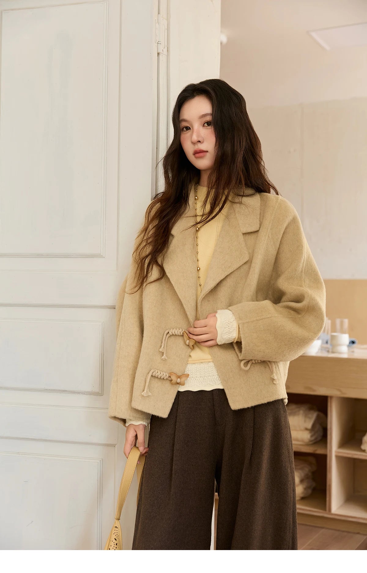MISHOW 100%Wool Coat for Woman 2025 Winter Retro Apricot Double-faced Butterfly Button Coat Warm Long-sleeved Jacket MXE51W0887