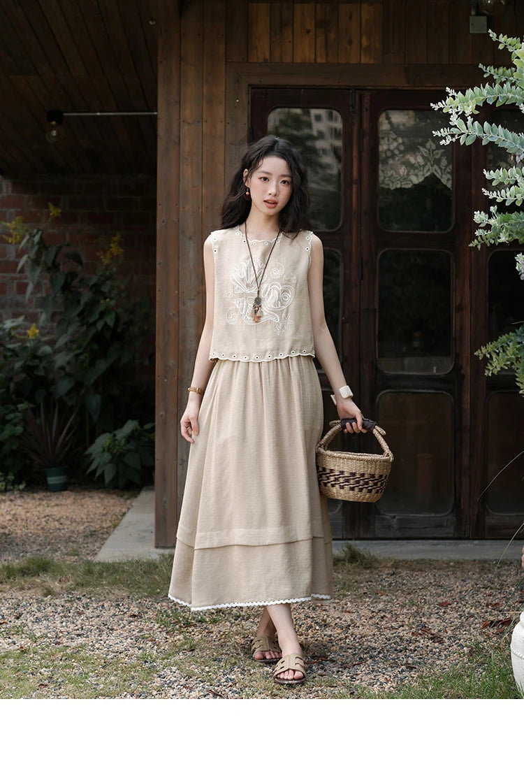 MISHOW Two-Piece Ladies Set 2025 Summer Hollow Out Embroidery Top Lace Spliced Elastic Waist Half Skirt Female Set MXE35T0594