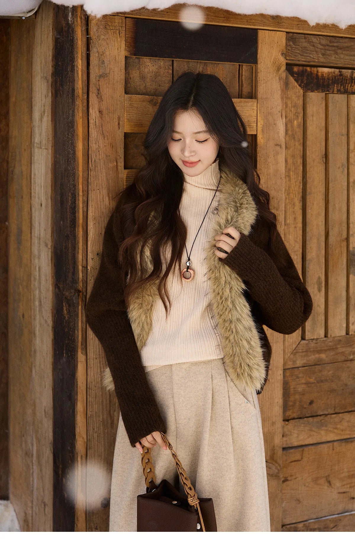 MISHOW Women's Brown Knitted Cardigan 2025 Winter Faux Fur Collar Batwing Sleeve Tops Warm Loose Outerwear Beltless MXE94Z2954