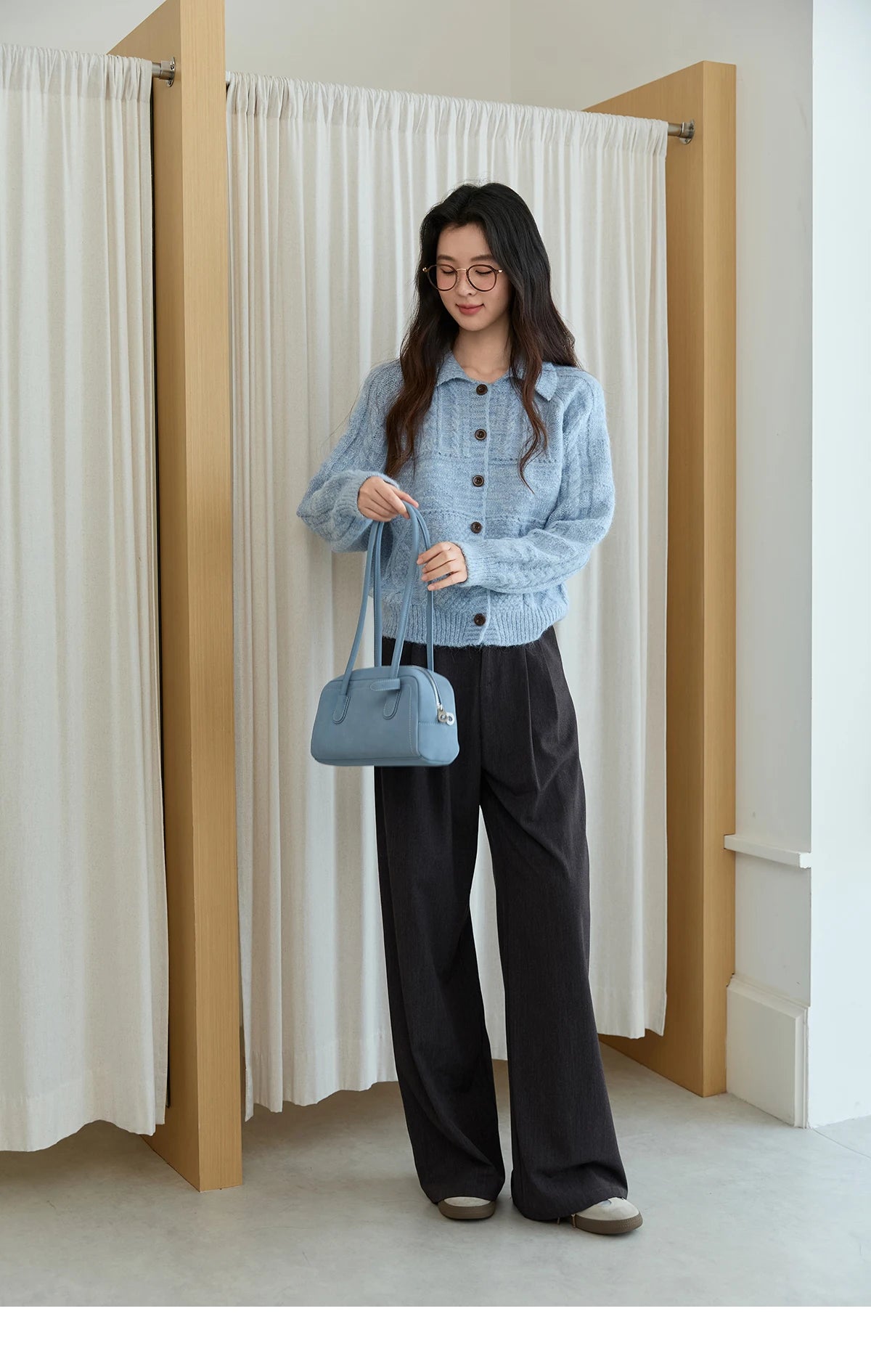 MISHOW Knitted Cardigan Women 2025 Autumn Winter Simple Turn-down Collar Loose Comfortable Single-breasted Sweater MXE48Z2611