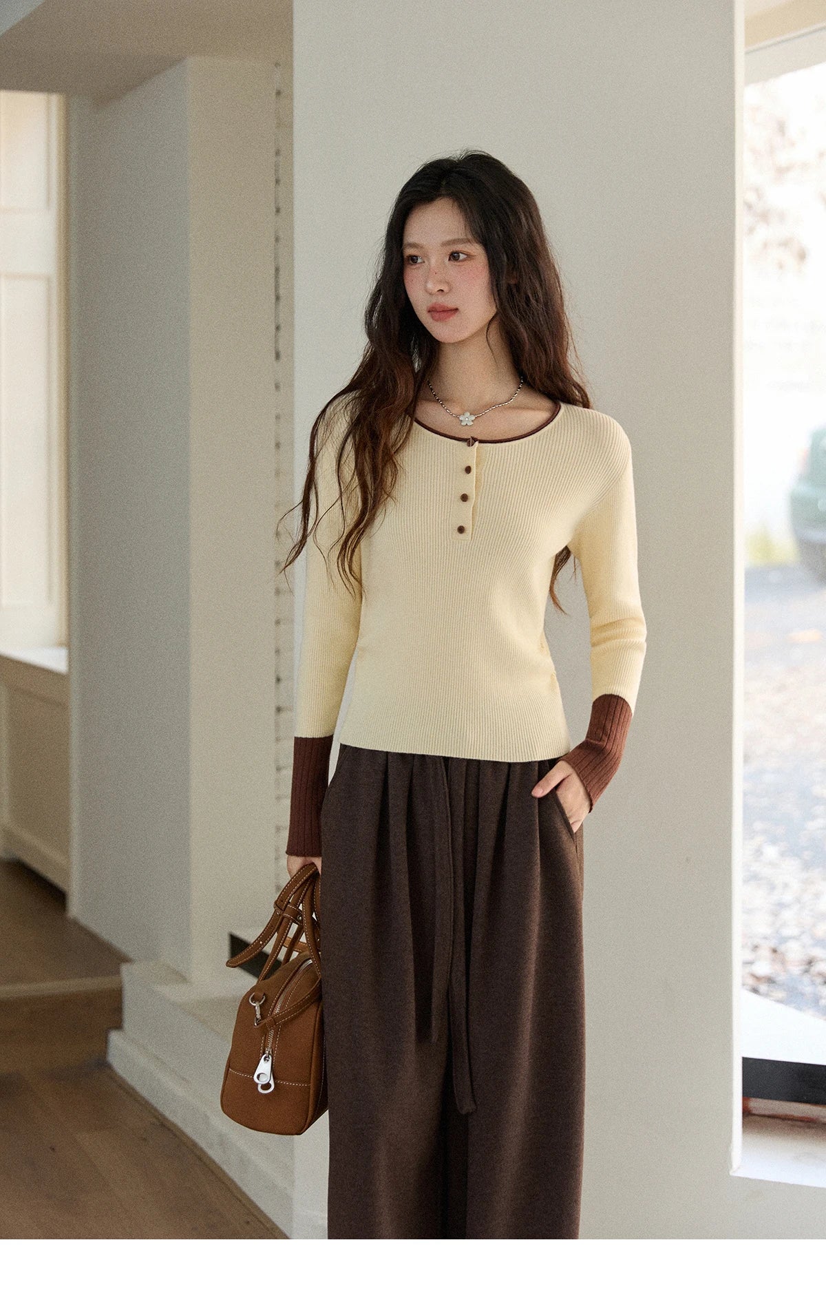 MISHOW Long Sleeves Sweater Women 2025 Winter New Retro Contrast Color Crew Neck Knit Top Comfortable Slim Sweater MXE89Z2639