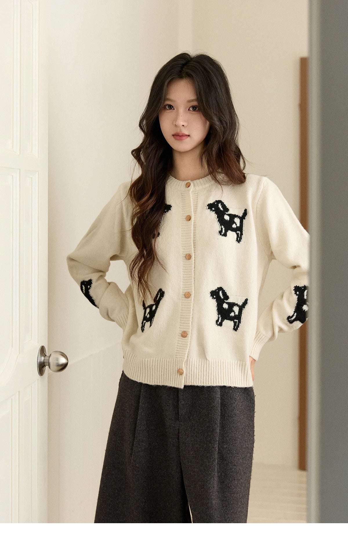 MISHOW Women's Puppy Jacquard Knit Cardigan 2025 Winter Single-breasted Crew Neck Top Warm Loose Sweaters Office Lady MXE93Z2950