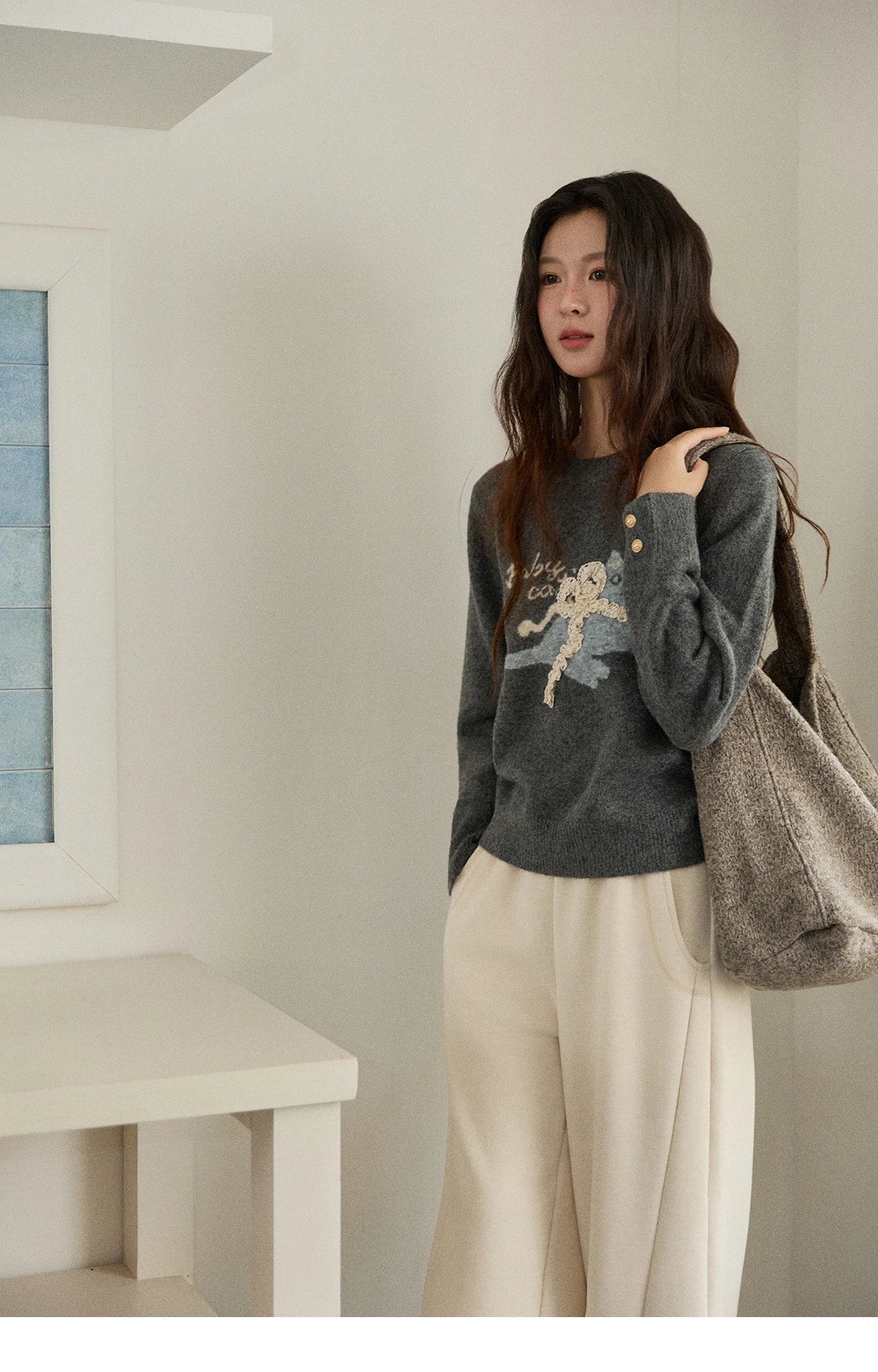 MISHOW Cat Jacquard Pullovers for Woman 2025 Winter Lazy Style Round Neck Three-dimensional Bow Loose Knit Sweater MXE86Z2750