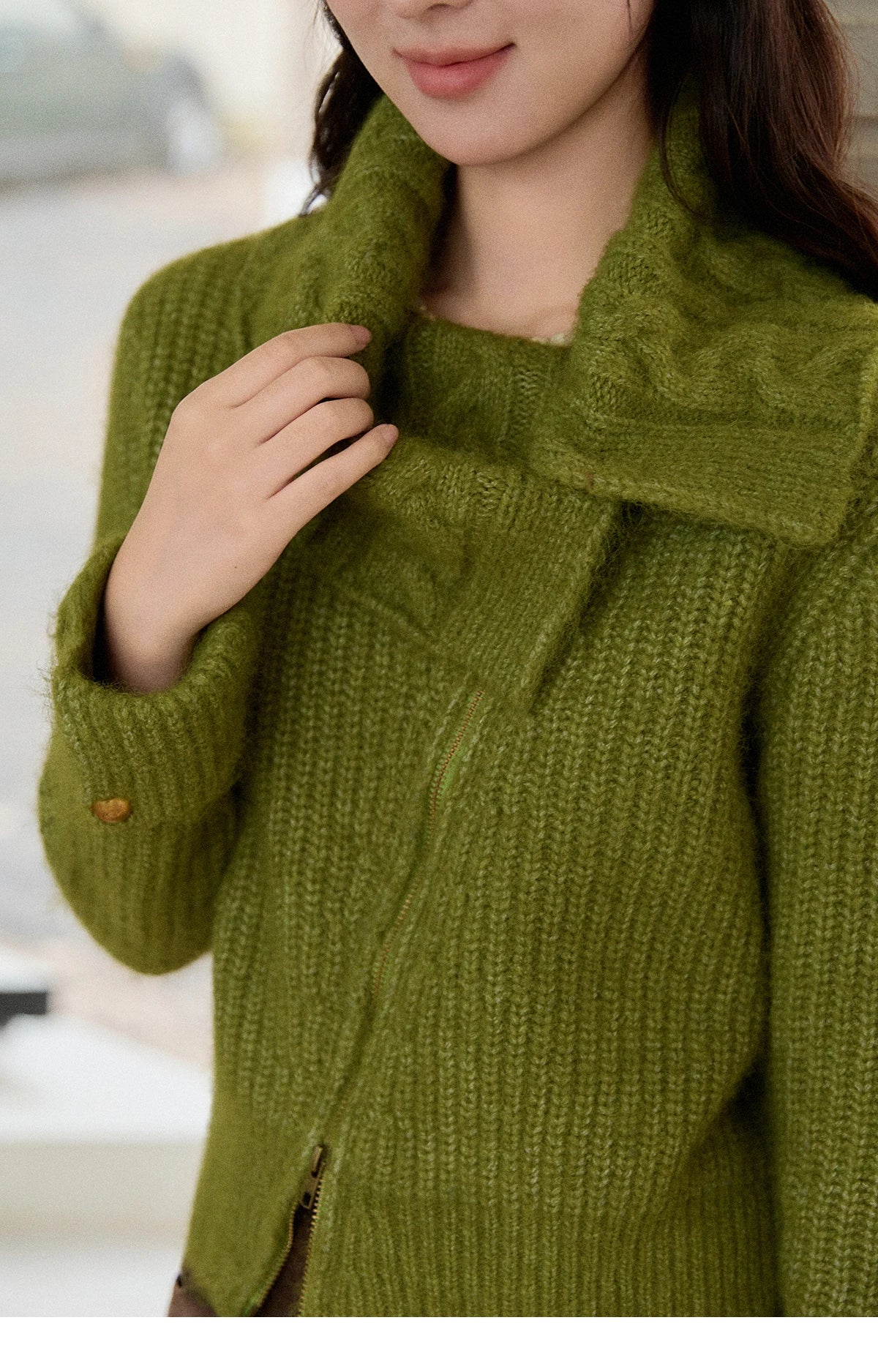 MISHOW Woman Green Sweater 2025 Winter Wool Blend Long-pile Large Lapel Knit Top Loose Design Commute Pullovers MXE90Z2760