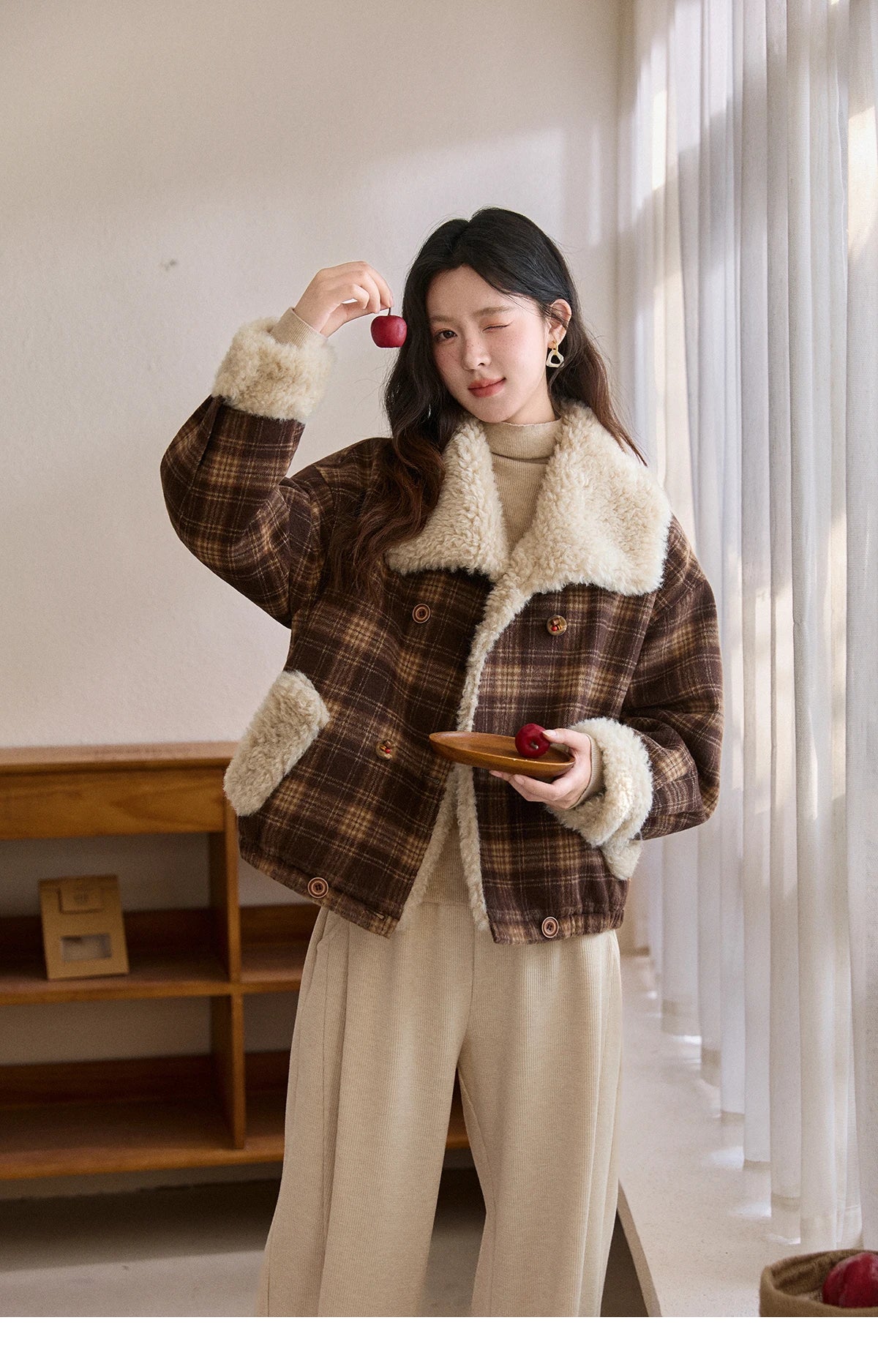 MISHOW Christmas Women's Retro Plaid Jacket 2025 Winter Large Lapel Tops Thickened Cotton-Padded Warm Short Coat MXE87W1004