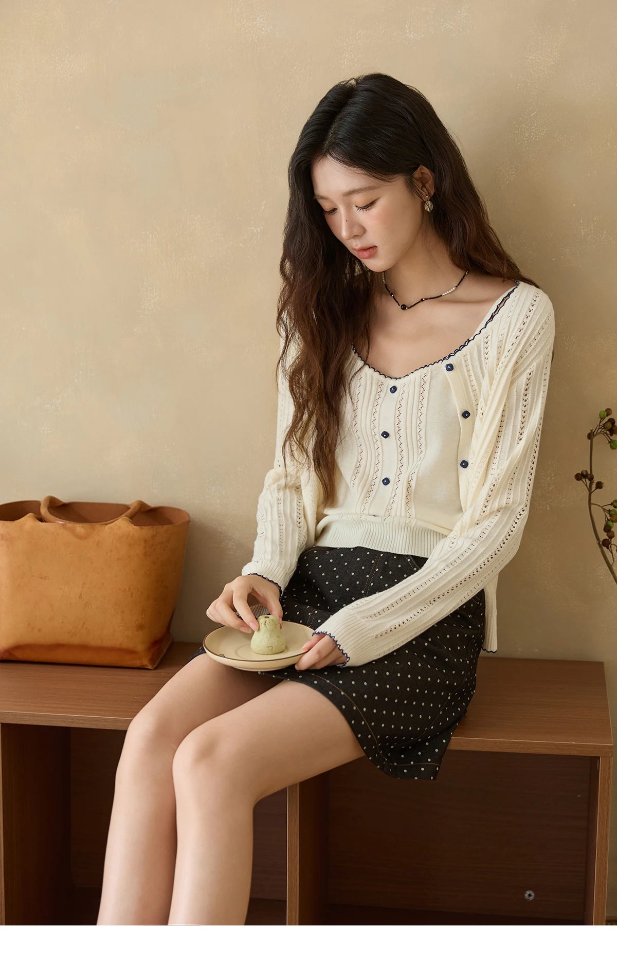 MISHOW Woman Apricot Knit Two-piece Set Wool 2025 Autumn Retro Long Sleeves Cardigan With Camisole Vest Casual Outfit MXE43T0726