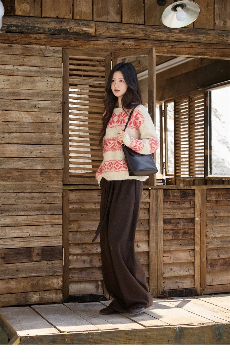 MISHOW Christmas Geometric Jacquard Sweater for Women 2025 Winter Beige White Wool Round Neck Loose Knitted Sweater MXE93Z2938