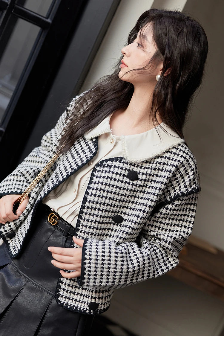 MISHOW Plaid Tweed Jacket Women Red Double Breasted Long Sleeve Tops 2024 Winter French Elegant Design Short Coat MXD56W0631