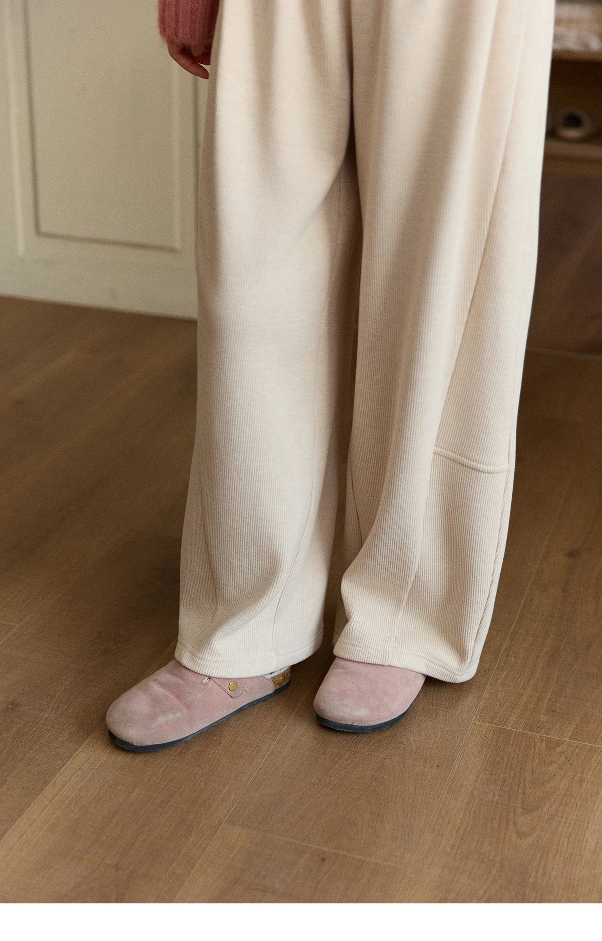 MISHOW Women's Fleece Lined Straight Knit Pants 2025 Autumn Winter Elastic Waist Casual Commute Trousers with Pockets MXE92K1131