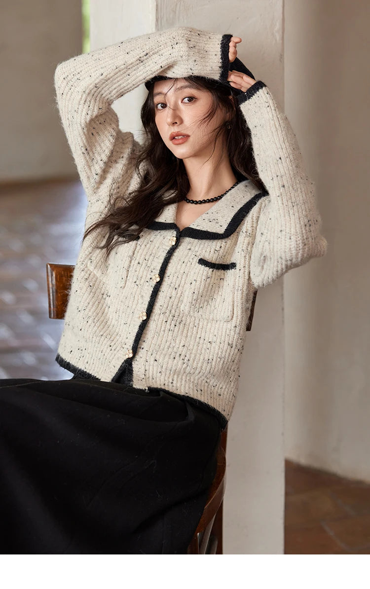 MISHOW Knitted Cardigan Color Clash Sweater Winter New Pockets Design Sweet Romantic Tops Versatile Coat Office Lady MXD55Z1054