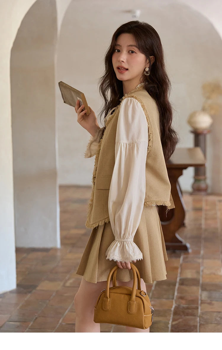 MISHOW French 100% Lyocell Apricot Shirt 2025 Autumn Flared Sleeves Lace Edges Shirts V-neck Slim Top Office Lady MXE41C2351