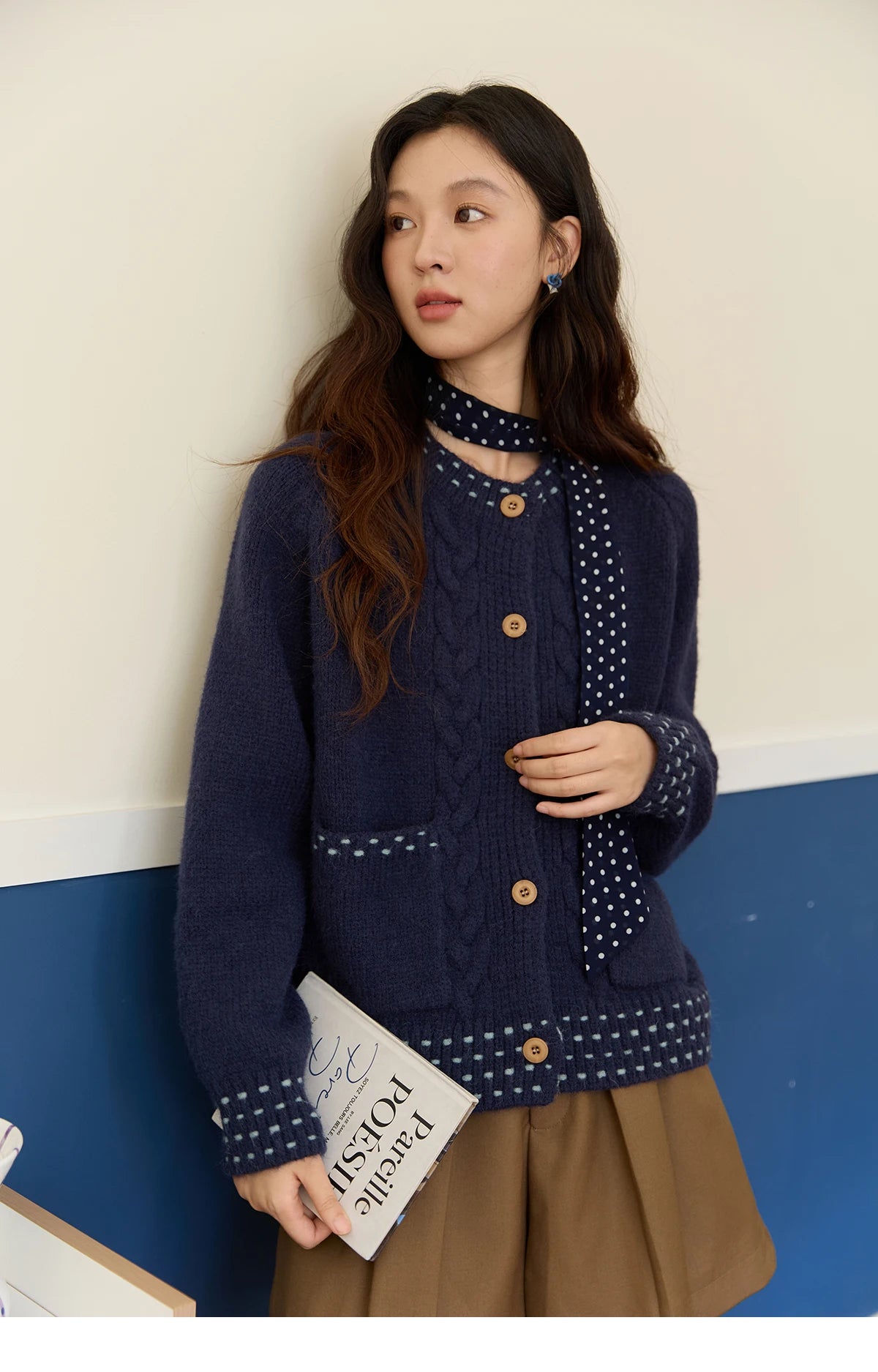 MISHOW Women's Cardigan 2025 Autumn Winter Yellow Cable Knit Cardigan Hand-Drawstring Design Commuter Short Jacket MXE47Z2566