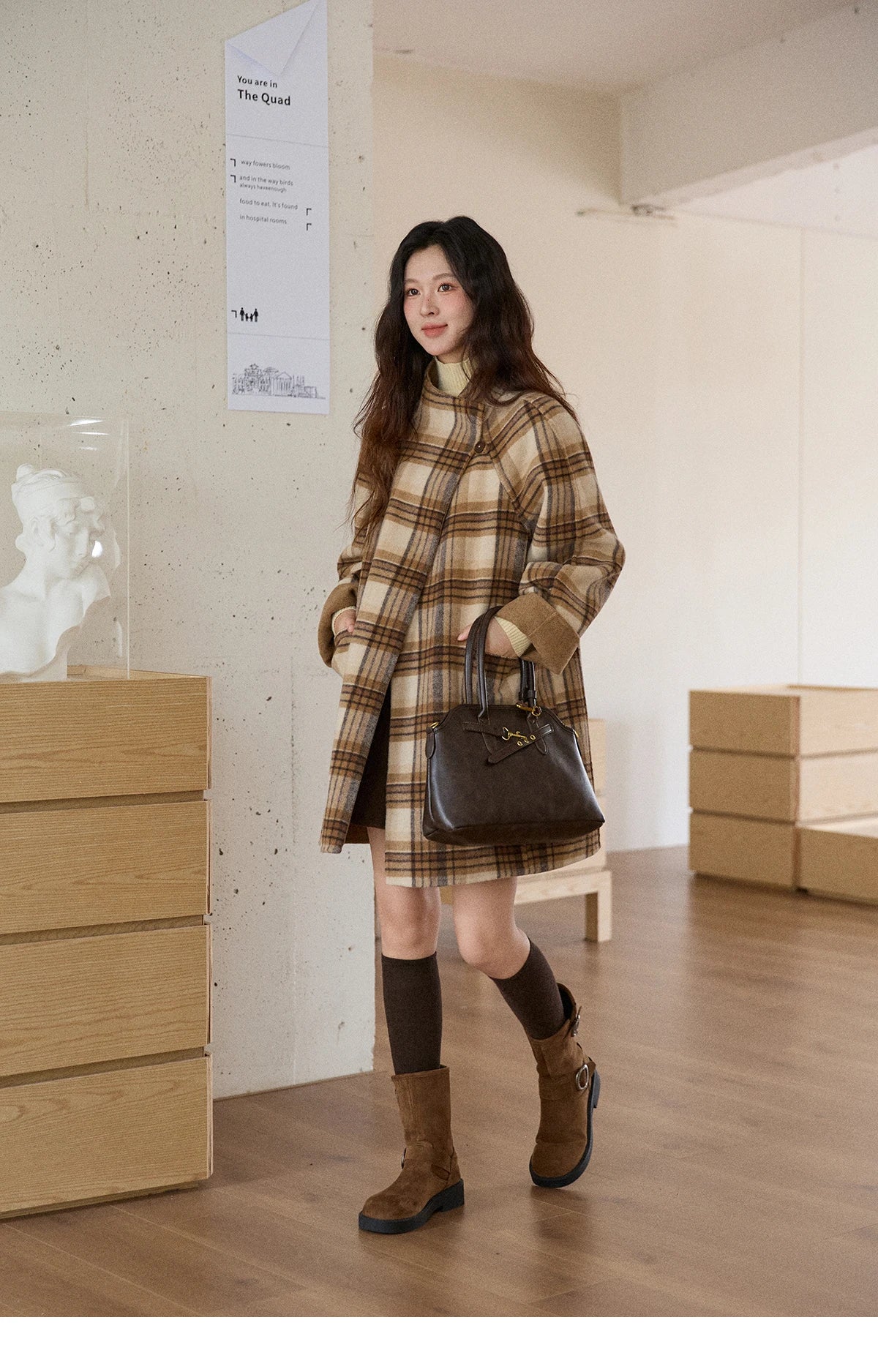 MISHOW Plaid Double-faced Wool Coat Women 2025 Winter Retro Lapel Single Buckle Loose Mid-length Coat Woman Clothes MXE89W0898