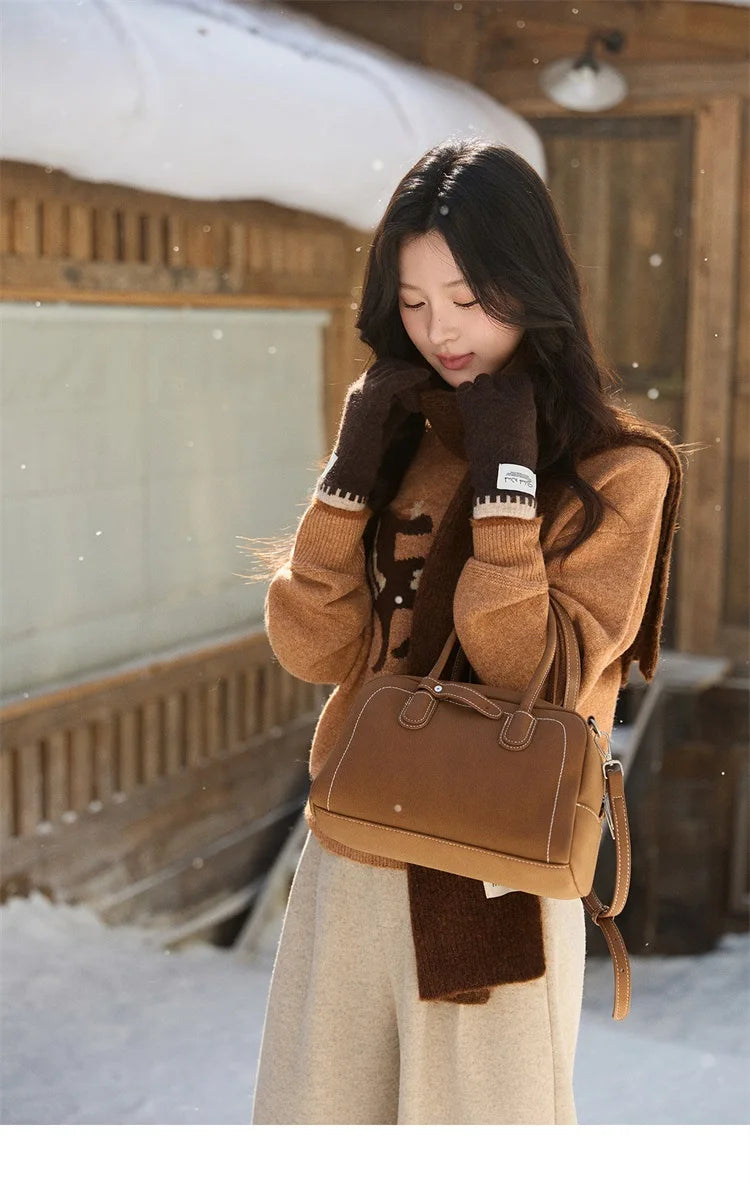 MISHOW Women's Horse Pattern Knit Sweater Winter Crew Neck Sweaters Collar Cuffs Splice Contrasting Faux Mink Fur Top MXE94Z2863