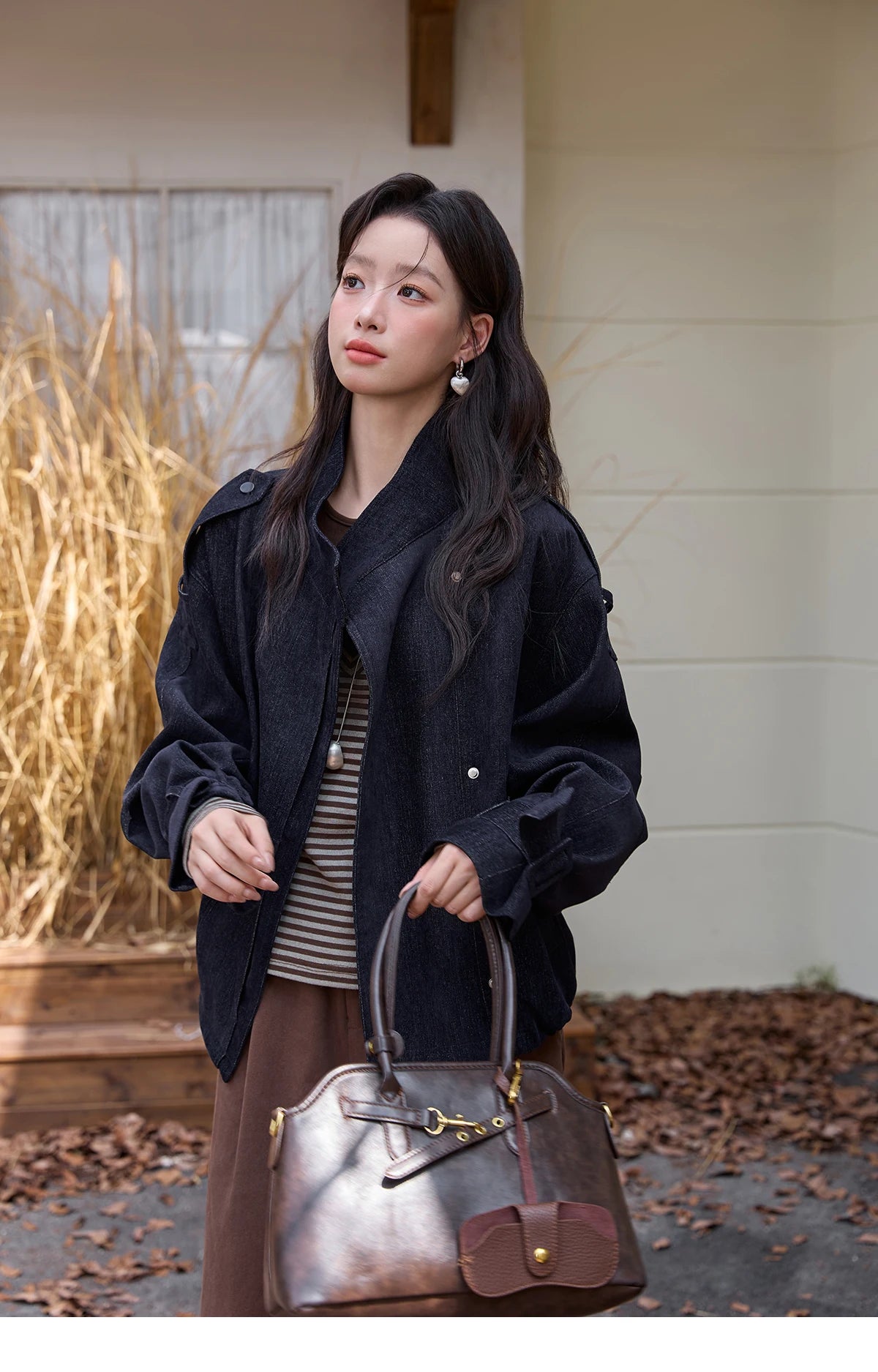 MISHOW Navy Blue Short Jacket for Women 2025 Autumn Winter Safari Style Stand Collar Epaulette Design Cuff Jacket MXE49W0901