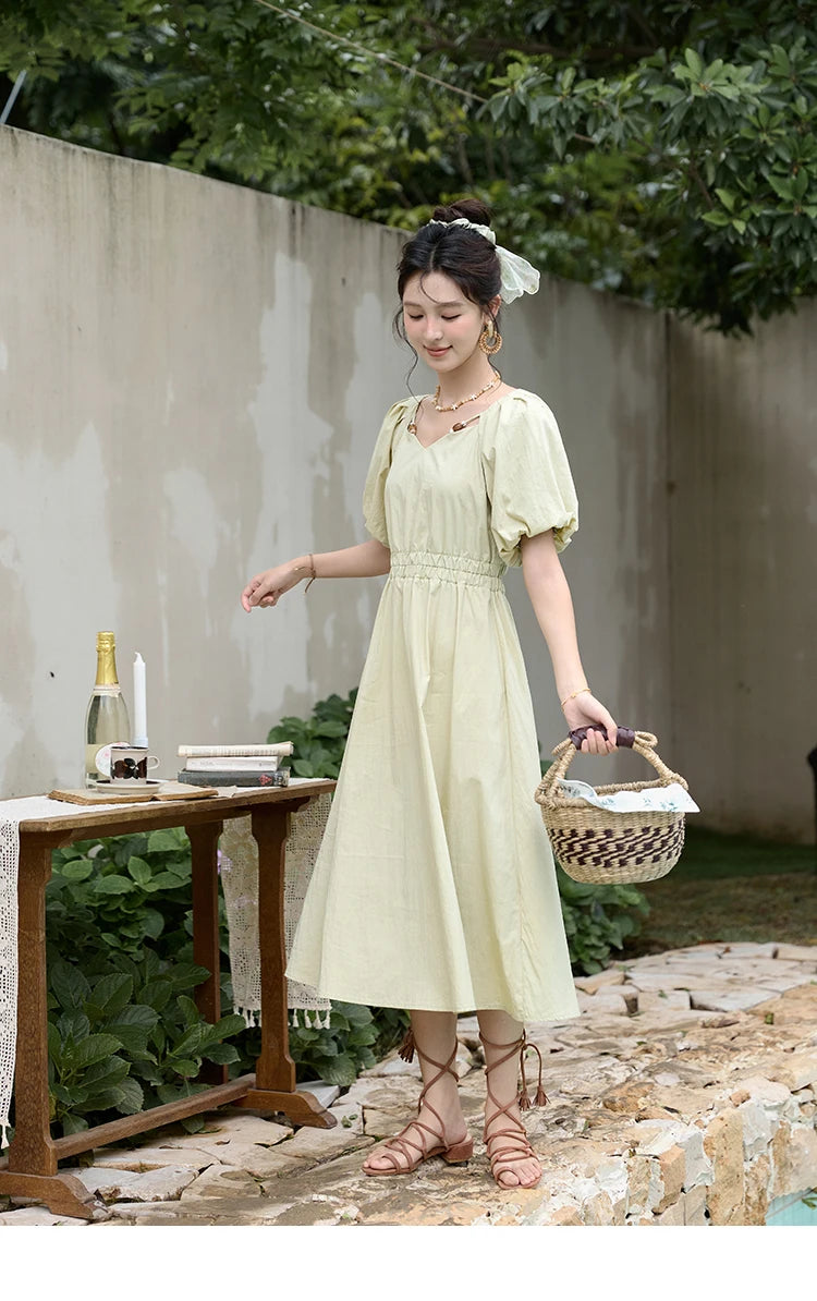 MISHOW French V-neck Bubble Sleeve Dress for Women Summer 2025 Elegant Waist Dress Back Green Waist Exposed Dresses MXD22L1825