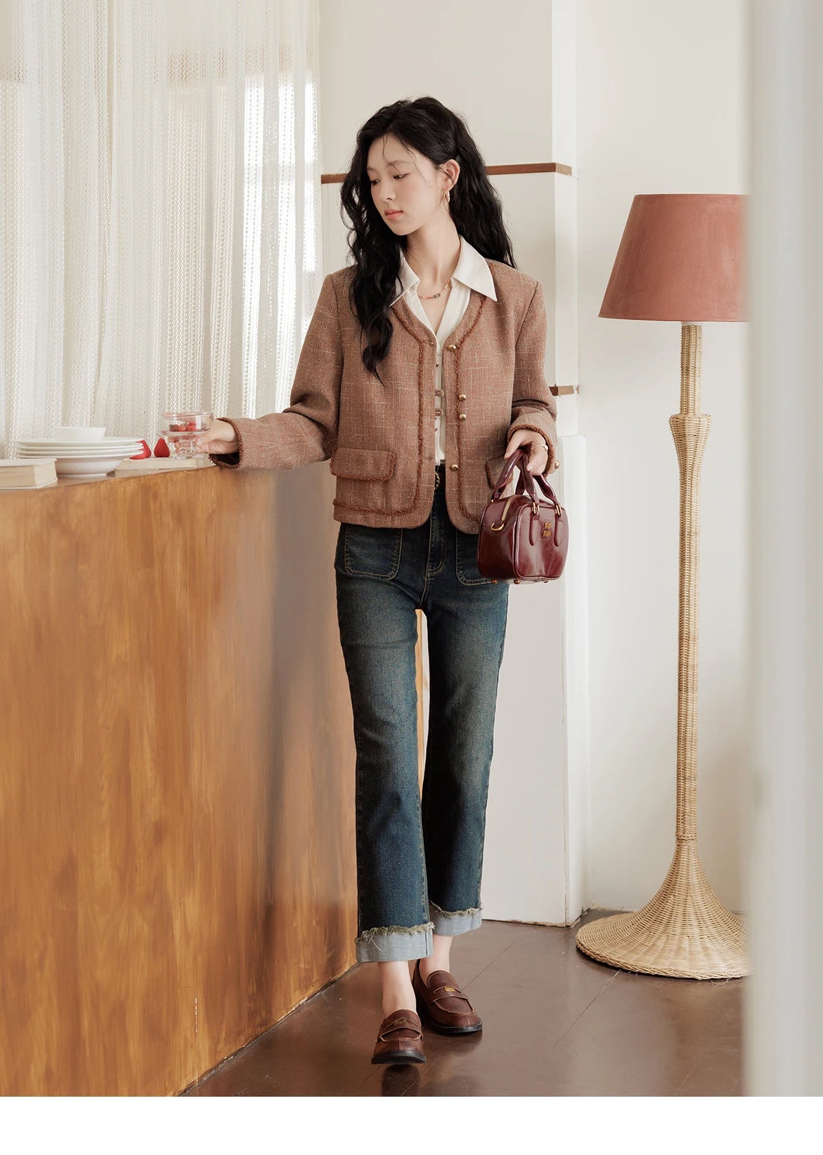 MISHOW Women's Long Sleeved Shirt 2024 Autumn French Minimalist Lapel V Neck Commuter Shirt Retro Button Office Lady MXD43C0306