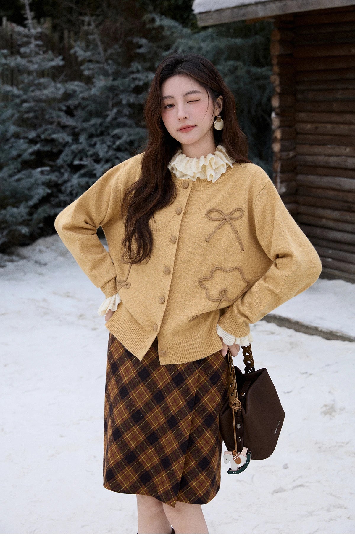 MISHOW Retro Plaid Brushed Skirt for Women Winter 2025 High Waist Slim Thick Skirt Side Invisible Zipper Warm Skirts MXE91B2457