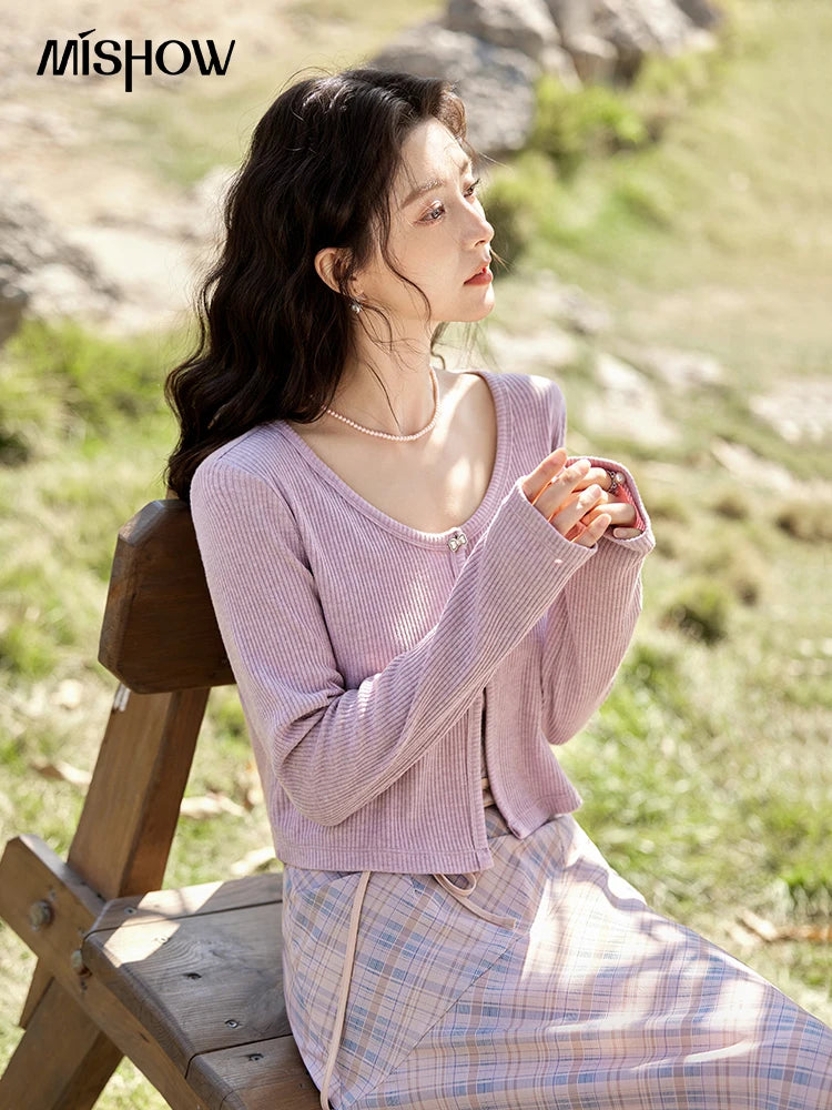 MISHOW Women's Butterfly Button Knitted Cardigan Spring 2025 Slim Fit Versatile Sweater Round Neck Sweet Solid Tops MXE11Z1104