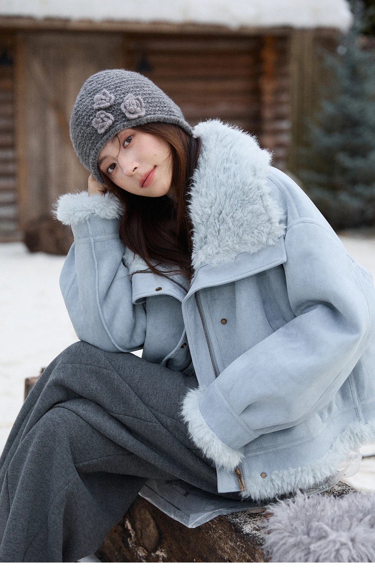 MISHOW Women's Blue Jacket 2025 Winter Blue Plush Turn-down Collar Zip-up Coat Fashion Casual Warm Loose Coat Woman MXE87W0917