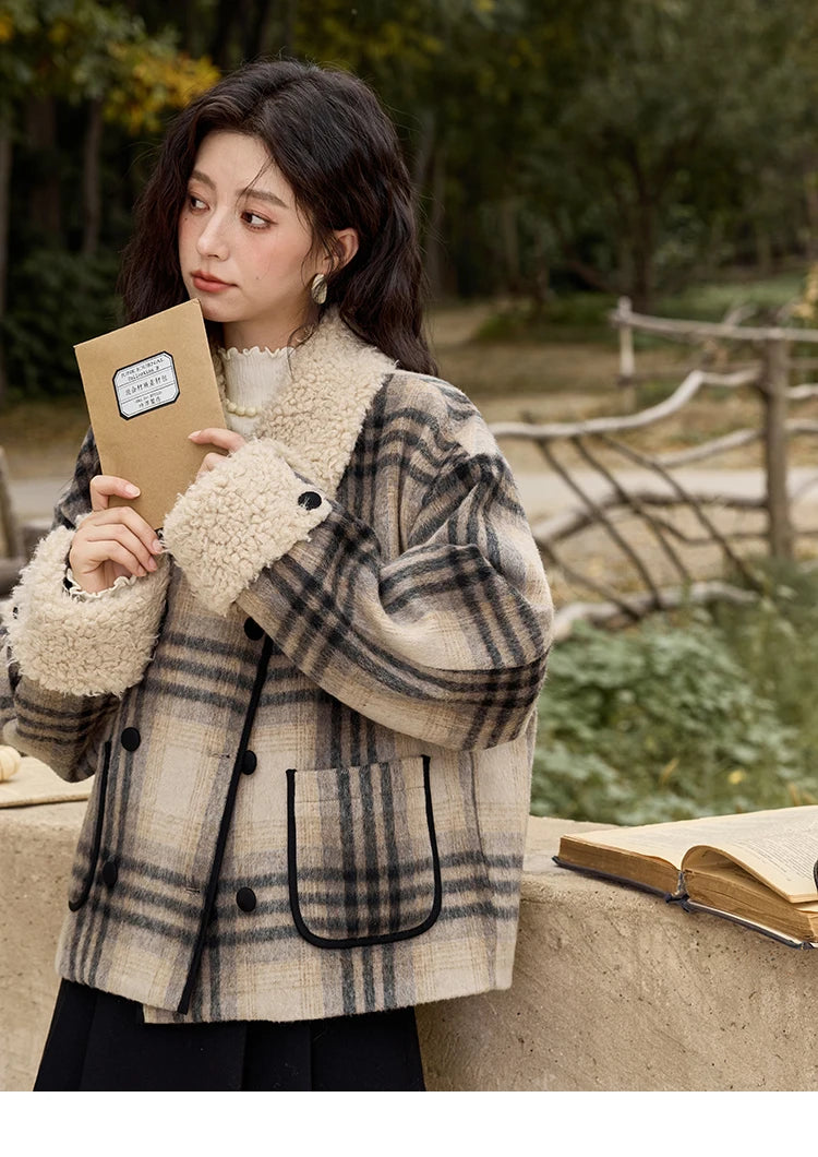 MISHOW Retro Plaid Tweed Jacket Women Double-breasted Long Sleeved 2024 Winter New Fashion Lamb Wool Lapel Loose Coat MXD56W0536