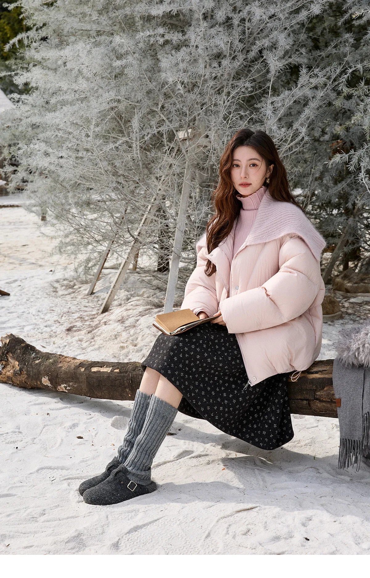 MISHOW Woolen Lapel Short Down Jacket 2025 Winter Women Thick Warm Down Jacket Pink Bread Jacket Commuting Outerwear MXE92Y0089